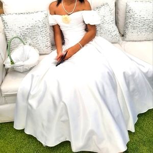 Girls white prom or wedding party dress